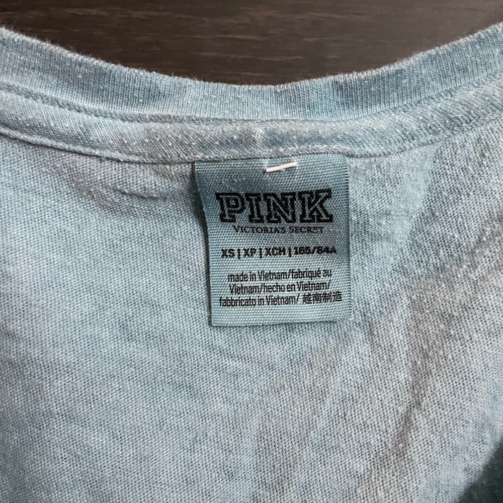 PINK v neck - Picture 2 of 2
